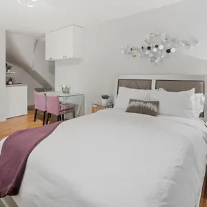 Elevate At Times Square Appartement