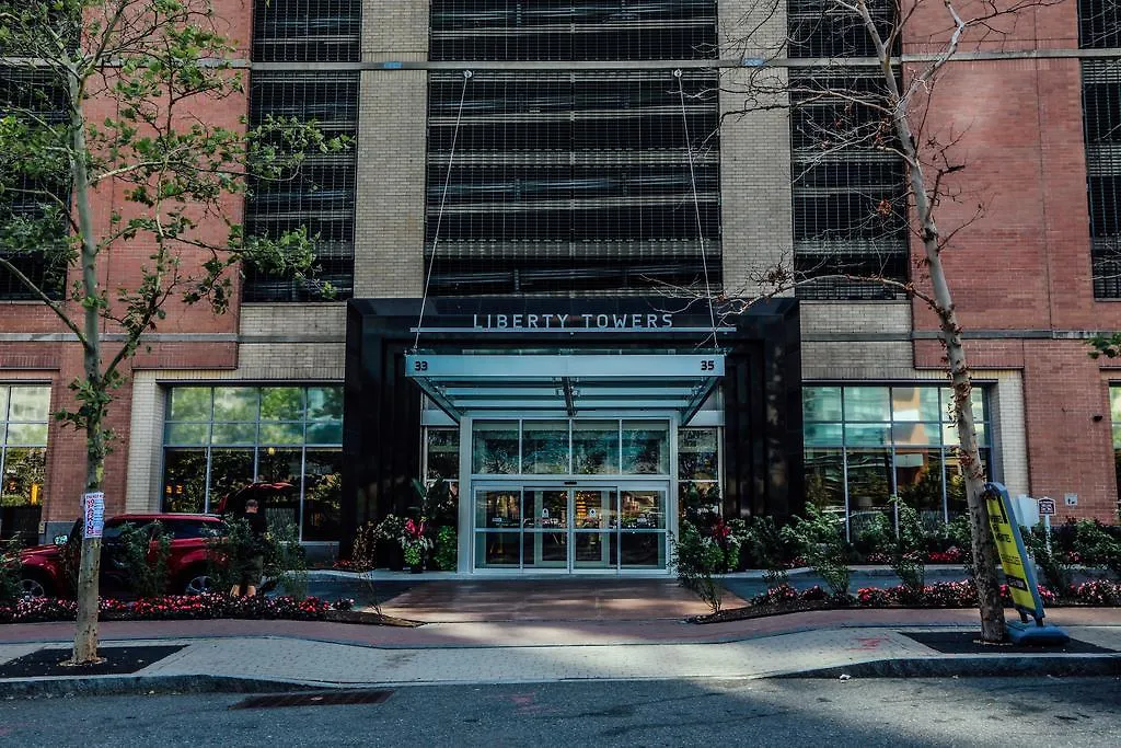 Liberty Towers - A Premier Furnished Apartment New York